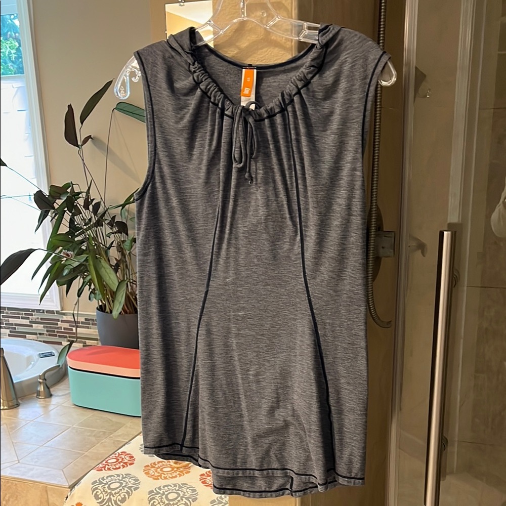 EUC Lucy Sleeveless Blue Gray Top with drawstring neckline and hood XS